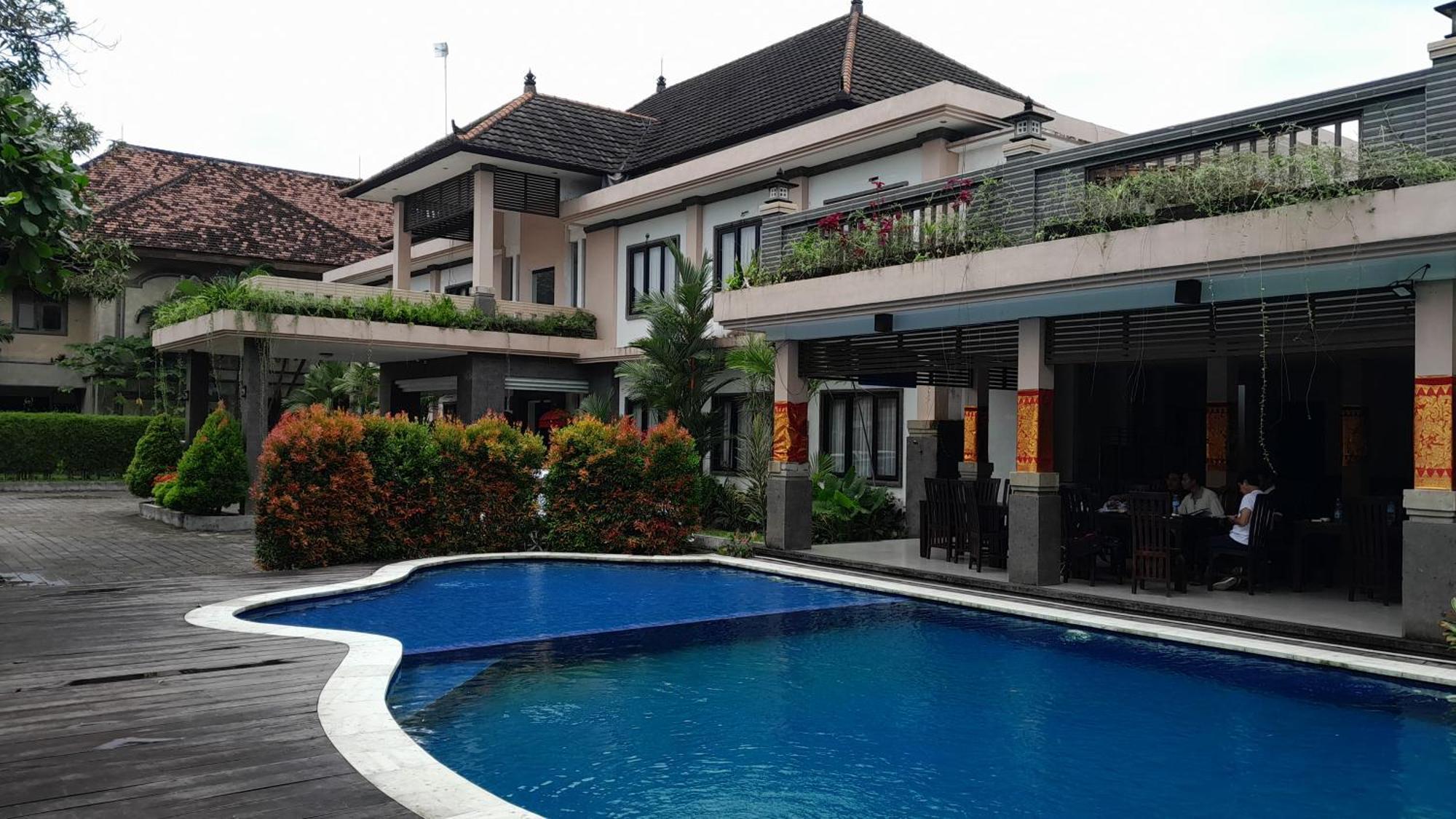 Hotel Dhyana Pura Kapal Ngoại thất bức ảnh